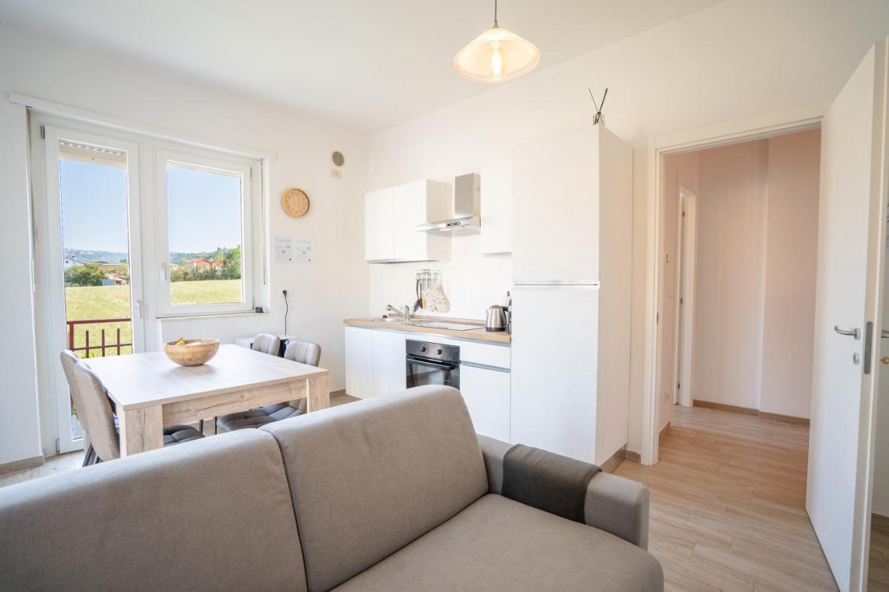 Private Parking, With Hill View Apartment Alba  Bagian luar foto