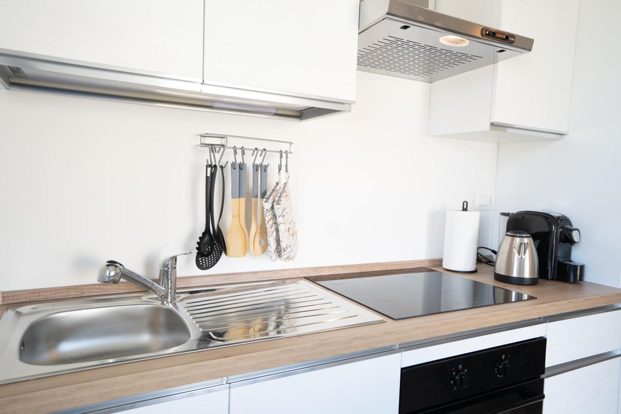 Private Parking, With Hill View Apartment Alba  Bagian luar foto